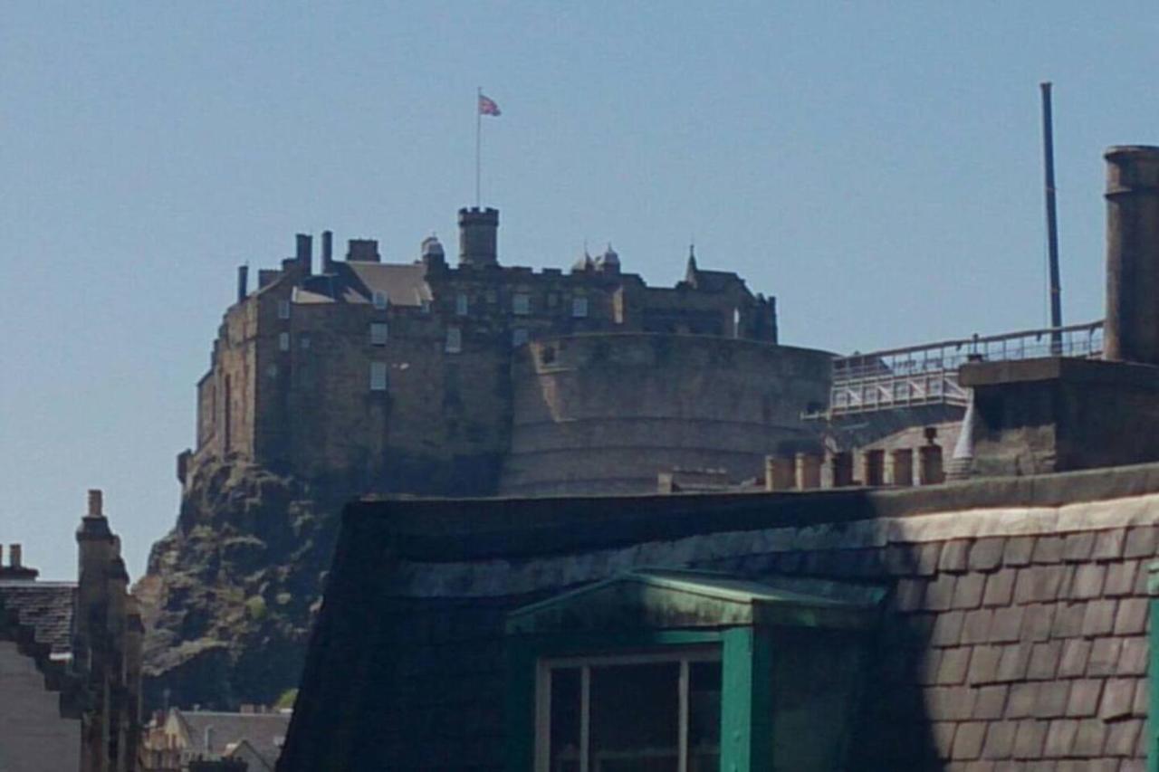 Joivy 3 Bed Flat In Old Town, Close To Grassmarket Edinburgh Dış mekan fotoğraf